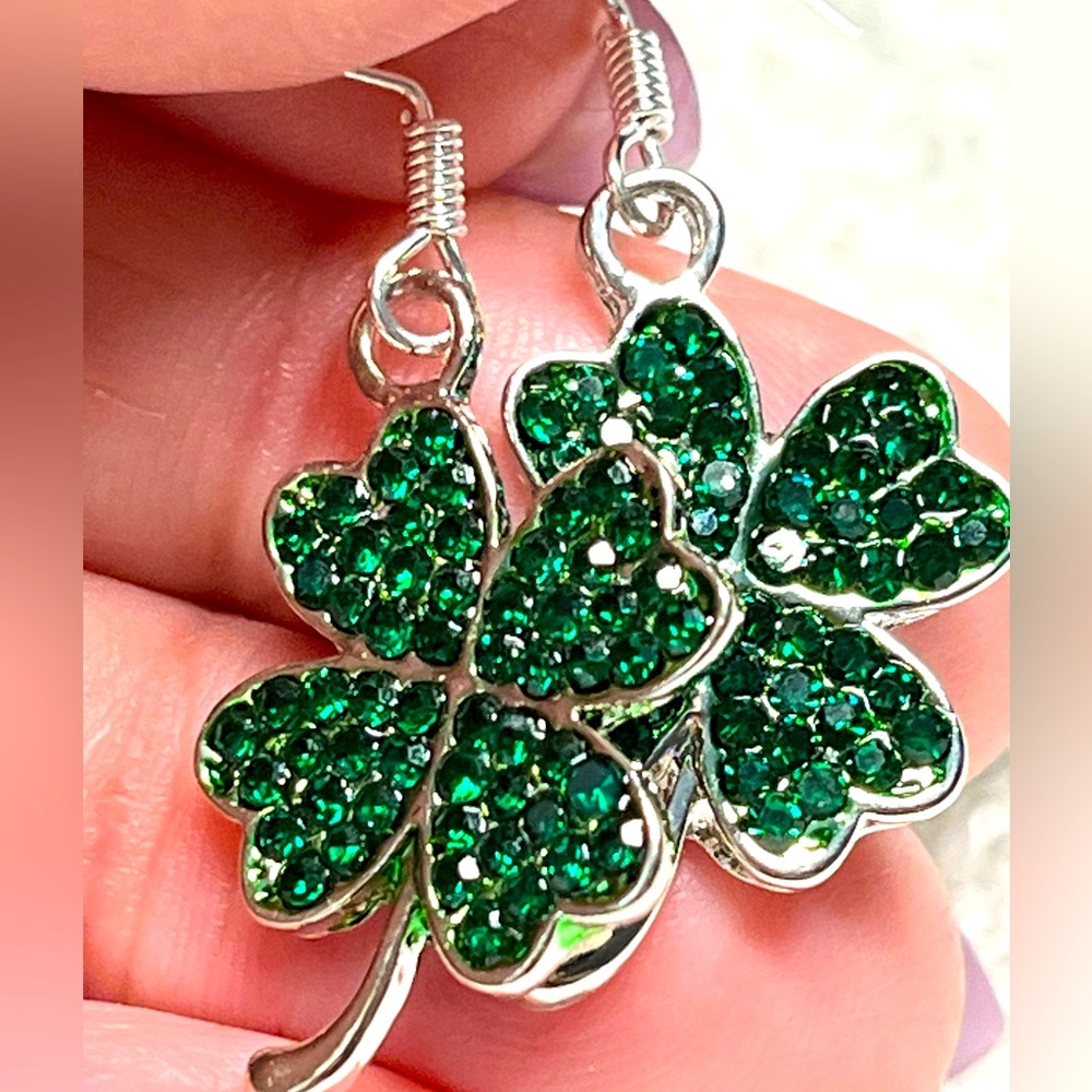 🍀 Sterling silver ear hooks -clover earrings -lucky charm